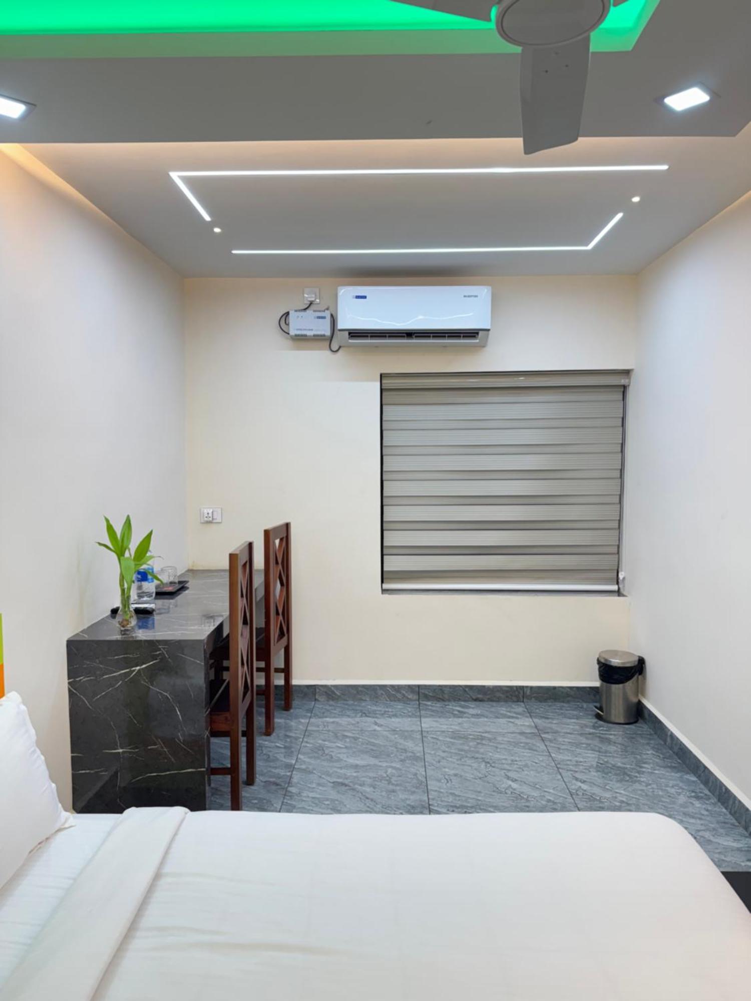 מלון Kochi Krishnakripa Premium Residency מראה חיצוני תמונה
